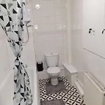 The Lawrence Apartament